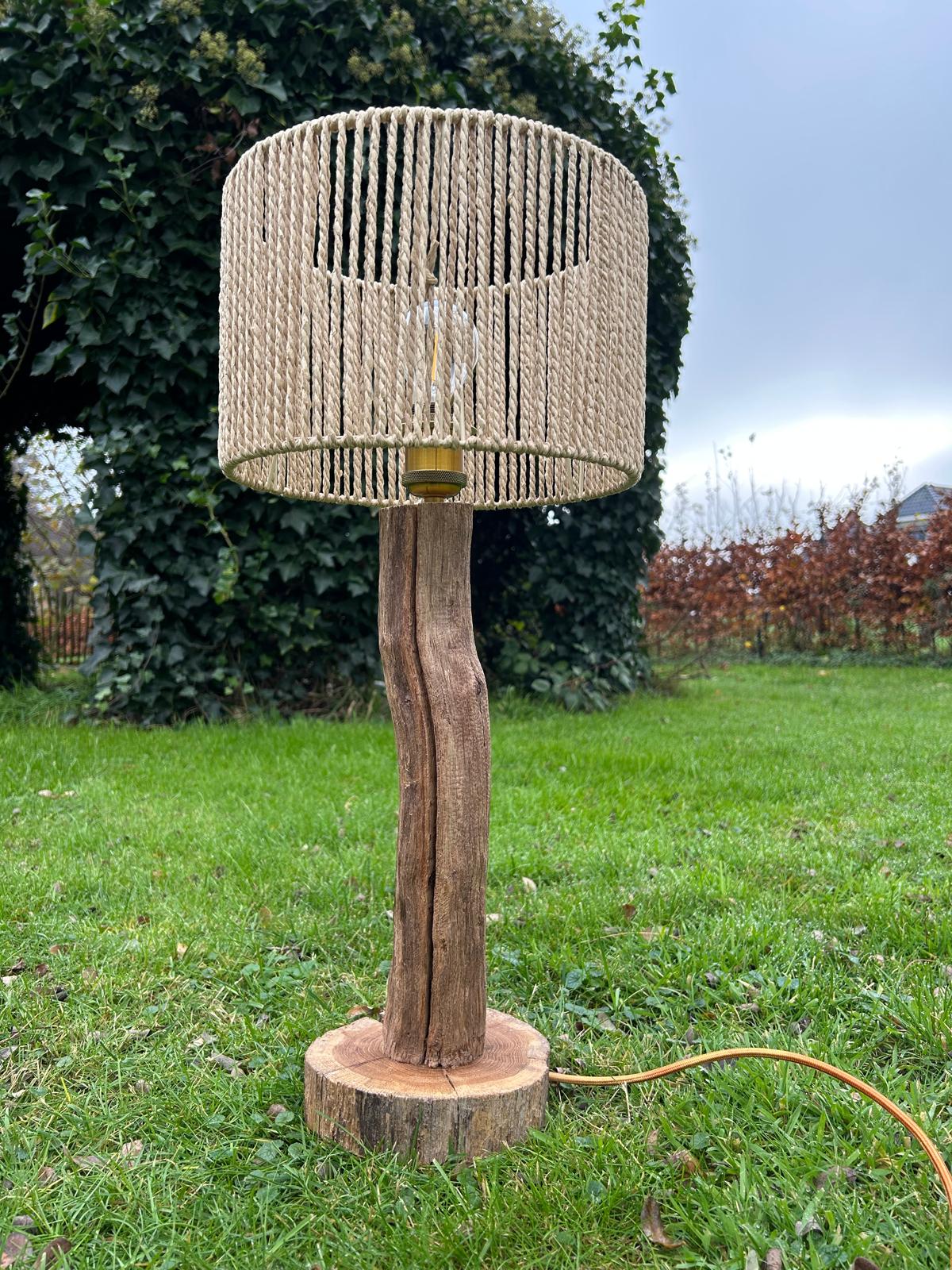 Lamp "Houten Harmonie"